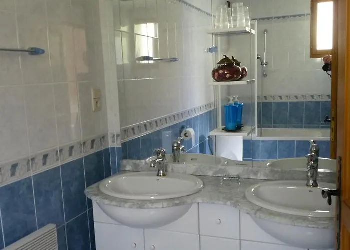 Le Moulin Du Barthas B&B 몽트레동라베종니